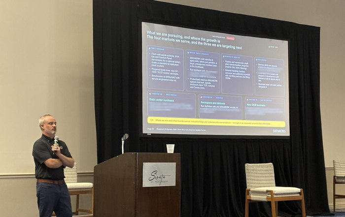 Bobby Cole presenting to the Siemens PAM team in St. Pete Beach, Florida